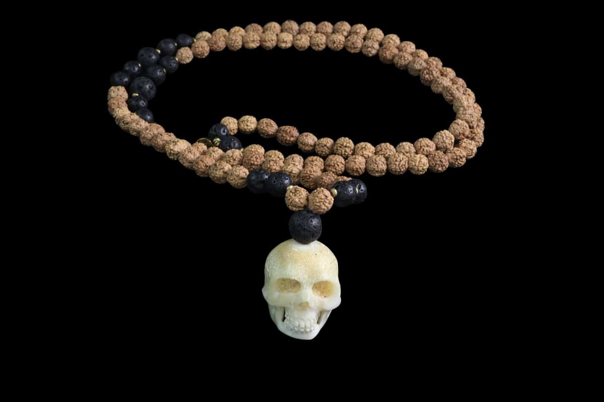 Rudraksha lave Tête de mort