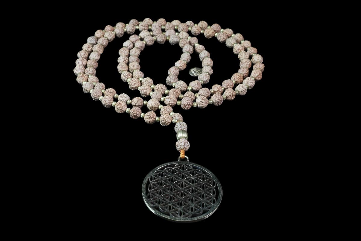 Rudraksha Fleur de vie