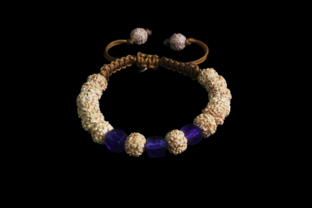 Rudraksha et améthyste
