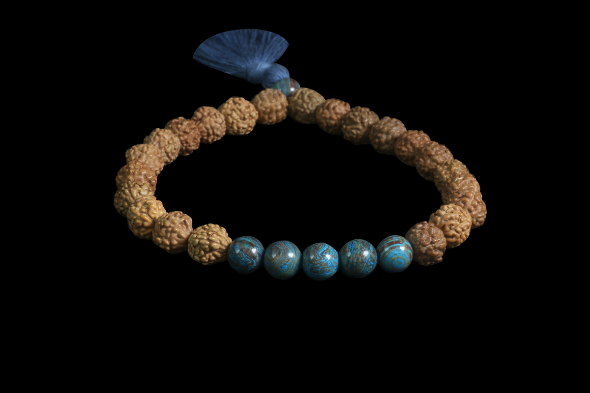 Rudraksha et chrysocolle
