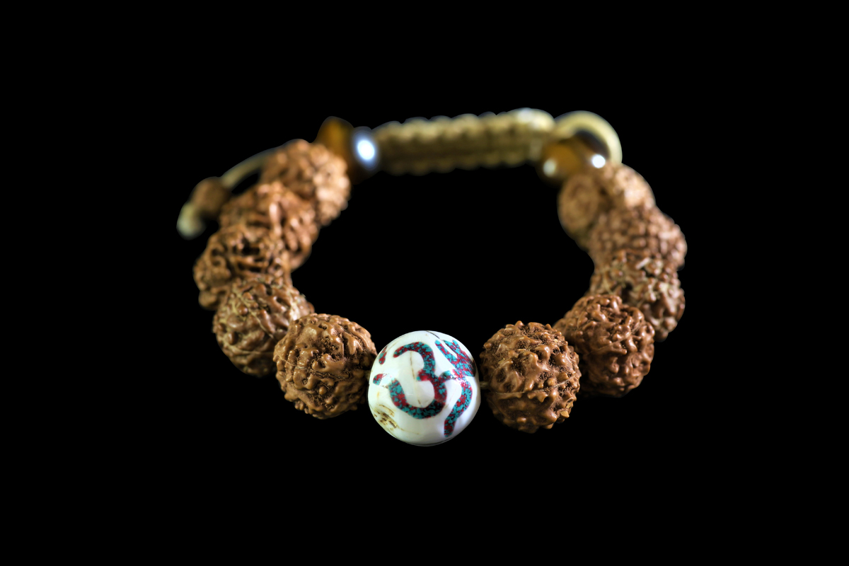 Bracelet rudraksha Om ajustable